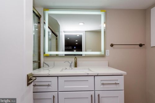 5200 New Hampshire Ave, Washington DC 20011-7920 exterior