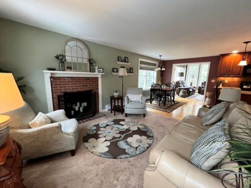 23 Styles Dr, Concord, NH 03301-8637