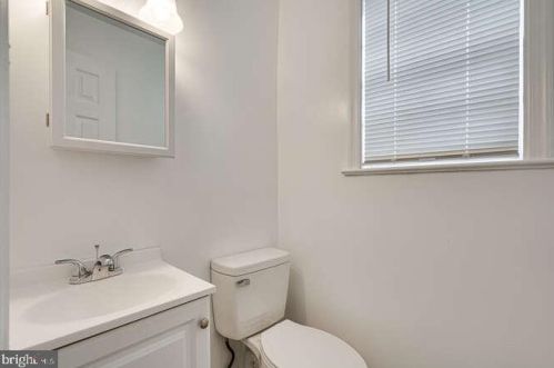 219 Anacostia Ave, Washington DC  20019-1322 exterior