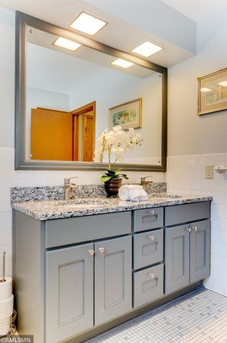 550 20 Ave, South Saint Paul MN 55075-2114 exterior