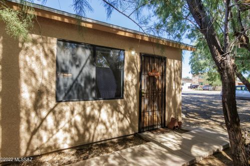 506 Iroquois Ave, Tucson AZ 85745-3161 exterior