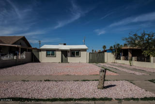 2218 Madison St, Phoenix AZ  85009-5211 exterior