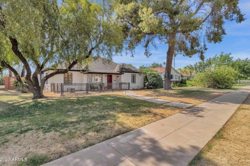 2202 11th Ave, Phoenix AZ  85007-1511 exterior