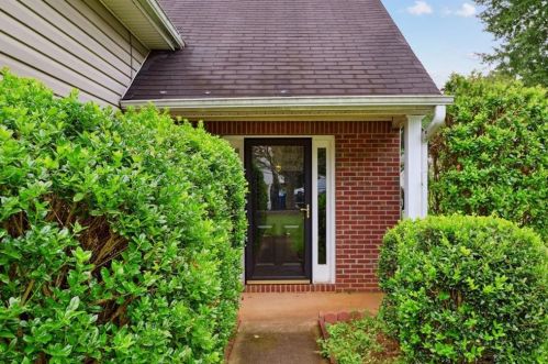 6607 Lake Mill Trce, Lithonia GA  30038-4579 exterior