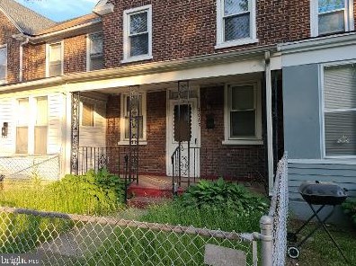 1068 Ironside Rd, Camden NJ  08104-2845 exterior