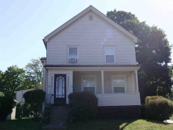 12 Lexington St, Newton, MA 02465-1030