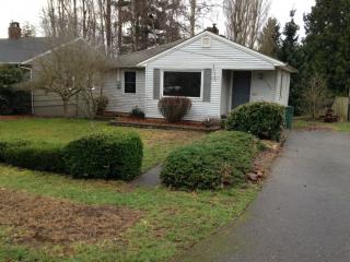 11347 14 Ave, Seattle WA  98146-3561 exterior