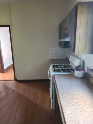 126 Gdn St, Poughkeepsie NY 12601-1931 exterior