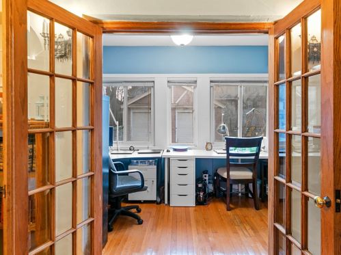 1749 47, Milwaukee WI 53208-1710 exterior