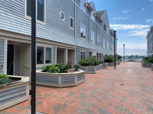 304 Chandlers Wharf, Portland, ME 04101-4651