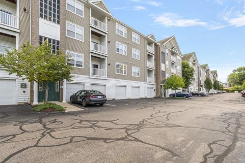 96 Mill St, Woonsocket RI 02895-2164 exterior