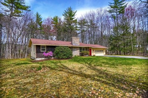 3 Rand Rd, Concord, NH 03304-3818