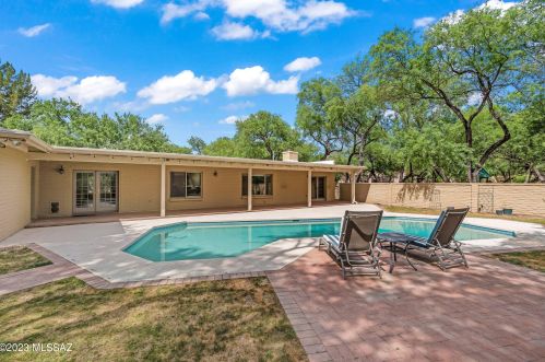 12520 Kit Carson Pl, Tucson AZ  85749-9368 exterior