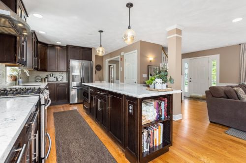 22 Greenleaf Dr, Seabrook NH 03874-4045 exterior