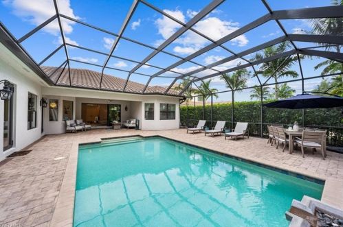 3324 Atlantic Cir, Naples FL 34119-8638 exterior