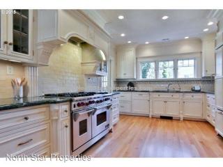 3028 Alameda St, Portland OR  97212-1623 exterior