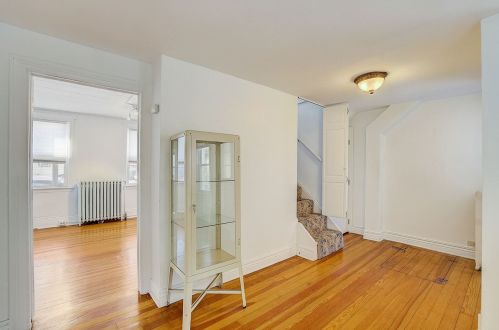 204 Bergenline Ave, Union City NJ 07087-2723 exterior