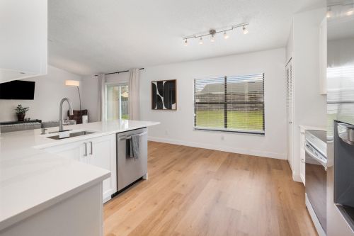 813 Cloyd Dairy Loop, Orlando FL  32825-7302 exterior