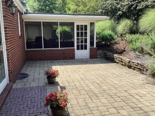 114 Oak Hill Rd, Pittsburgh PA  15238-3016 exterior