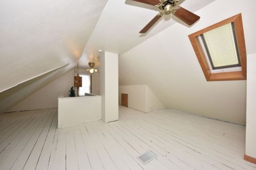 515 68, Milwaukee WI 53213-3955 exterior