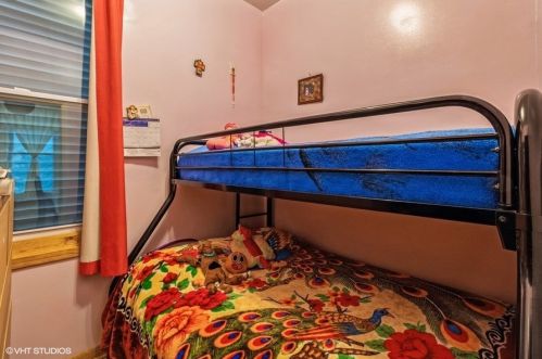 1622 Western Ave, Chicago IL  60647-5322 exterior