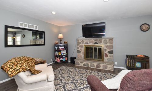 11056 Derby Ave, Milwaukee WI 53225-4558 exterior