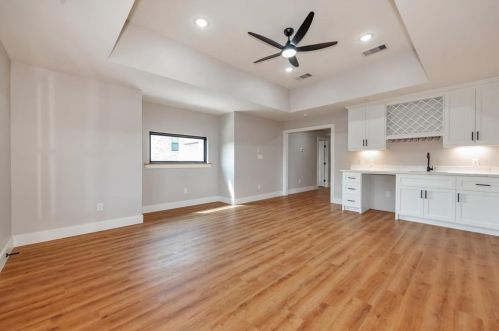 302 Edgewood Dr, Montgomery TX exterior