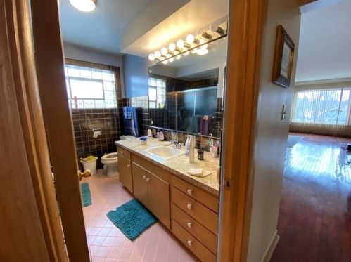 9300 Avers Ave, Chicago IL 60625-6304 exterior