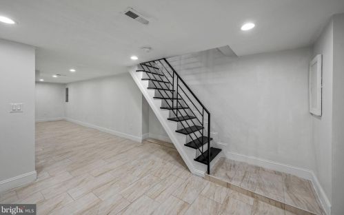 2267 Cambria St, Philadelphia PA 19134-4232 exterior