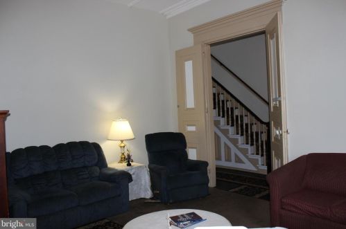 123 Main St, Pilesgrove NJ 08098-1226 exterior