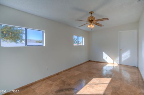 5125 Condor Dr, Tucson AZ 85742-9405 exterior