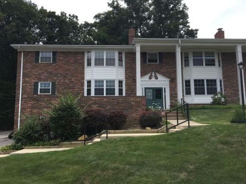 6990 Carriage Hill Dr, Cleveland OH  44141-1238 exterior