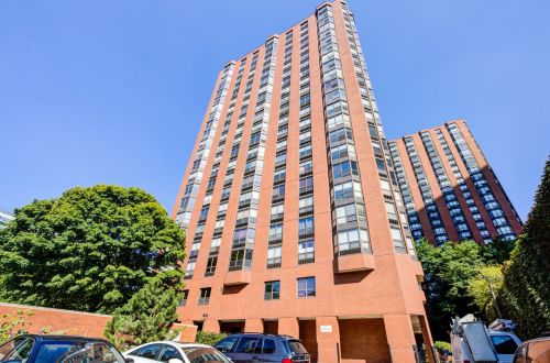 901 Plymouth Ct, Chicago IL  60605-2059 exterior