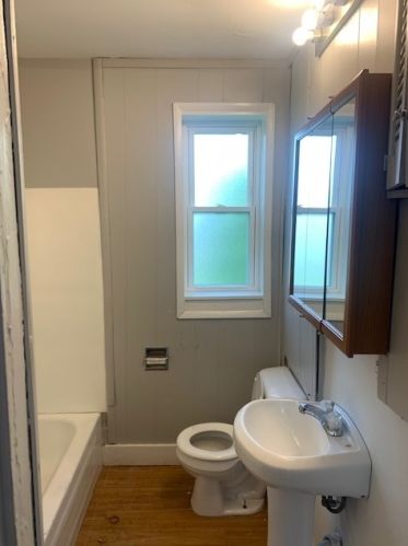 8444 Buffalo Ave, Chicago IL  60617-2609 exterior