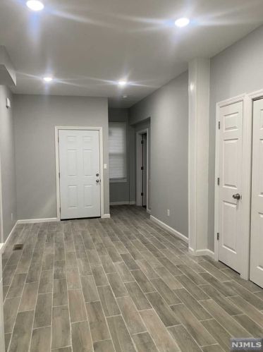 684 18 St, Paterson NJ 07501-2111 exterior