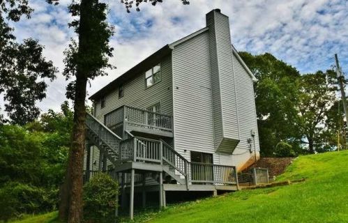 729 Crestview Ter, Gainesville GA 30501-3109 exterior