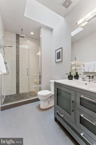 408 4th St, Washington DC  20003-2005 exterior