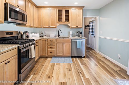 626 Berkeley Ave, Berkeley Township NJ 08721-3703 exterior