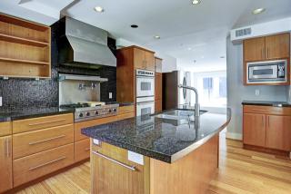 1706 Pine Village Dr, Houston TX  77080-7104 exterior