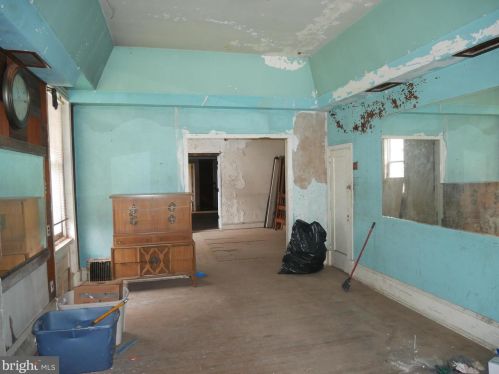 3311 16th St, Philadelphia PA  19140-4902 exterior