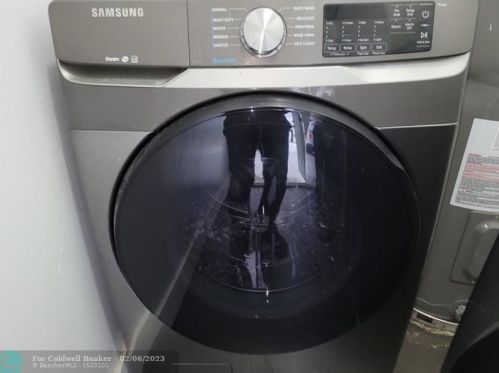 364 Airoso Blvd, Fort Pierce FL  34983-2029 exterior