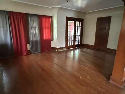 3336 44th St, Milwaukee WI  53219-4811 exterior