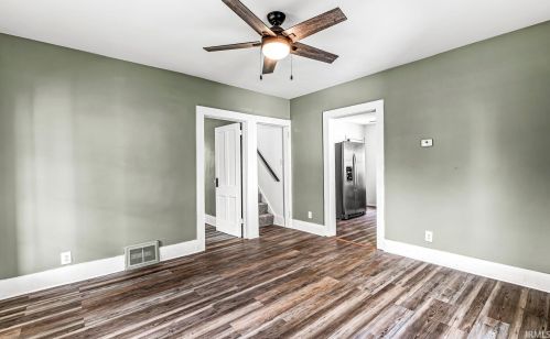 122 13 St, Mishawaka IN 46544-5313 exterior