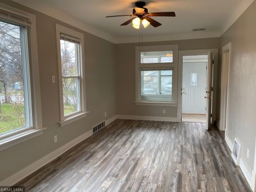 1264 Desoto St, Saint Paul MN  55130-3516 exterior