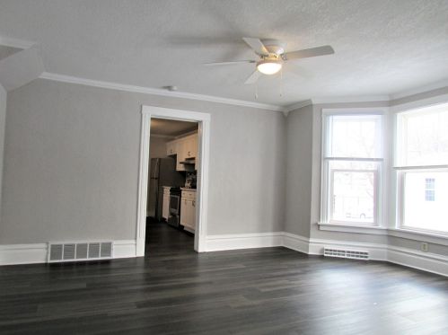 623 Jackson St, Waukegan IL 60085-5444 exterior