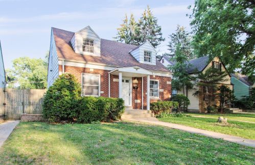 3628 61st St, Milwaukee, WI 53216-2704