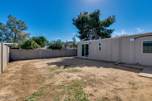 18439 2nd St, Phoenix AZ 85022-1008 exterior