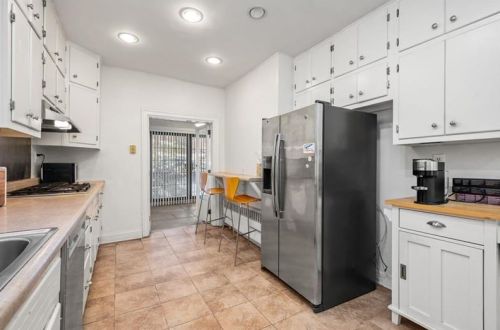 5454 Kipling Rd, Pittsburgh PA 15217-1038 exterior