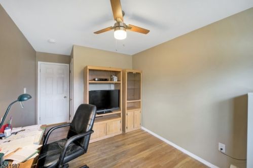 19 Arnold Dr, Parsippany NJ 07054-2240 exterior