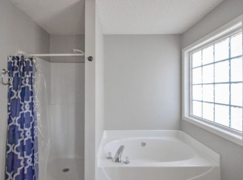 3207 Hidden Vly Rd, Gainesville GA 30506-3709 exterior